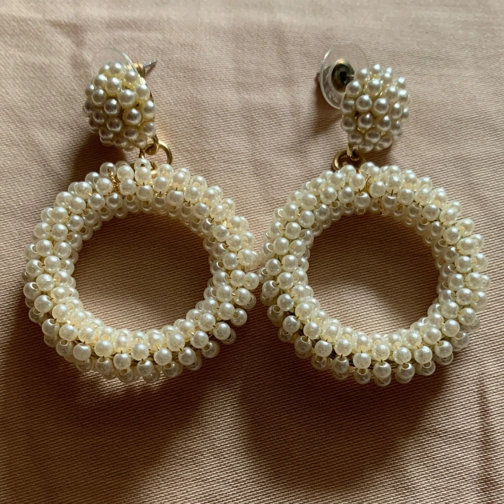 Charming Charlie Ivory Pearl Hoop Earrings